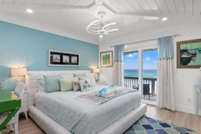 WOWZA! You HAVE to SEE This Opulent Gulf Front Home! 5 Star Accommodation!